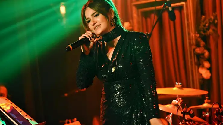 Derya Bedavacı bugün Konya'da sahne alacak: Biletler satışta!