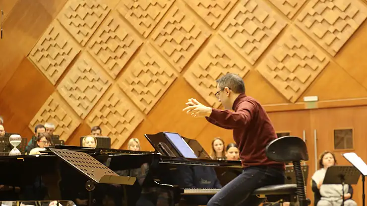 Devlet Çoksesli Korosu 6 Şubat'ı '11 ile ithafen 11 eserle' anacak