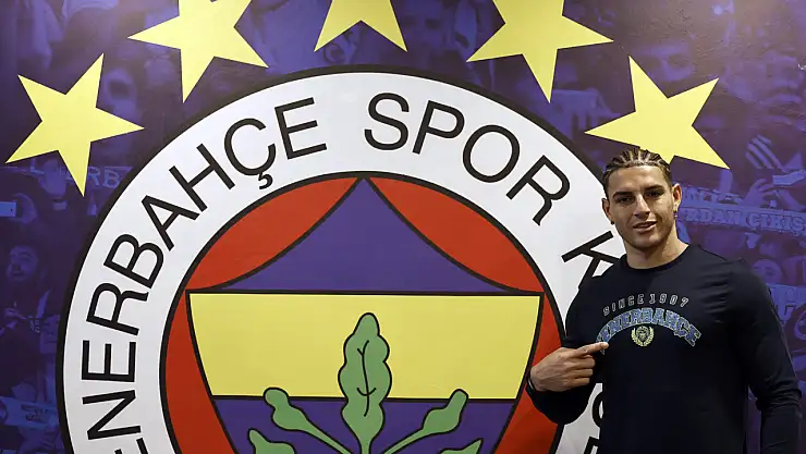 Diego Carlos: 'Fenerbahçe'ye katıldığım için çok mutluyum'