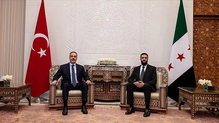 Dışişleri Bakanı Hakan Fidan, Suriye'deki yeni yönetimin lideri Ahmed eş-Şera ile Şam'da görüştü