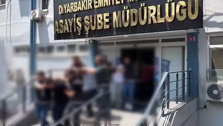 Diyarbakır'da 4 kişinin hayatını kaybettiği yangında 5 şüpheli adliyeye sevk edildi!