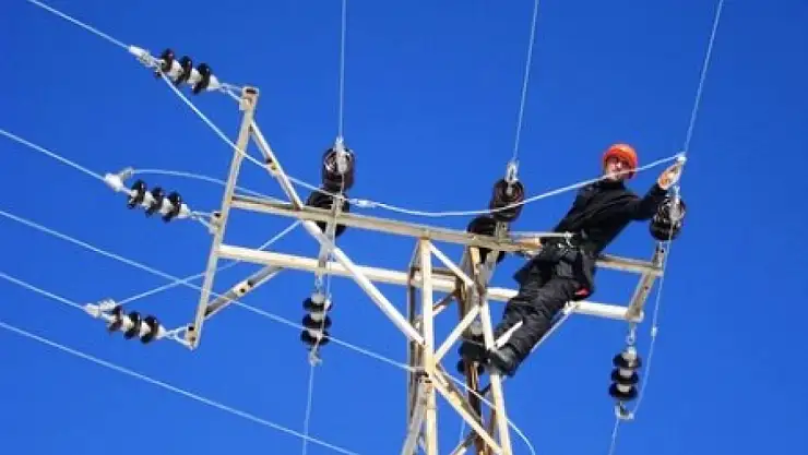 Diyarbakır'da DEDAŞ işçisi ölümle burun buruna