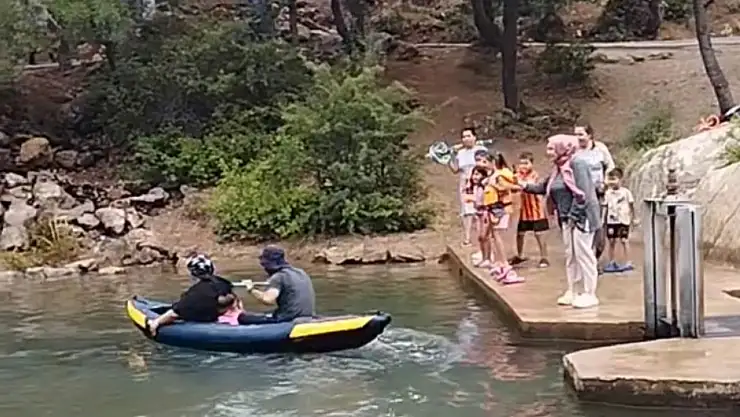 Doğayla iç içe rafting: Aygırdibi Şelalesi'nde heyecanlı anlar