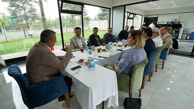 DOSD Meram'ın genel kurulunda gündem merkezin gelecek planlamaları oldu    