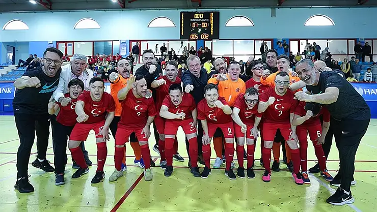 Down Sendromlu Futsal Milli Takımı Finalde!