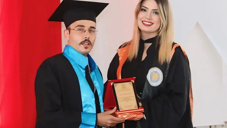Dr. Ayşe Özge Artekin Doçentlik unvanını aldı