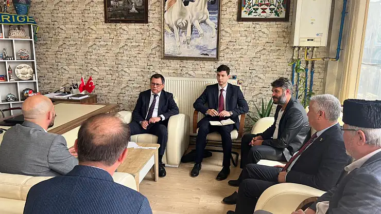 Dünya Kırım Derneği Başkanı ticaret dünyasının önemli isimlerini ağırladı