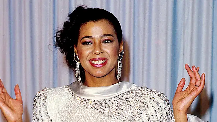 Dünyaca ünlü sanatçı evinde ölü bulundu