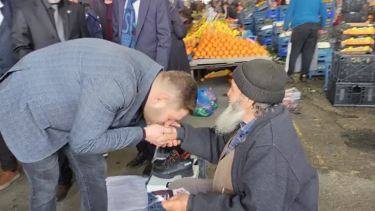 Duysak, sahadan memnun