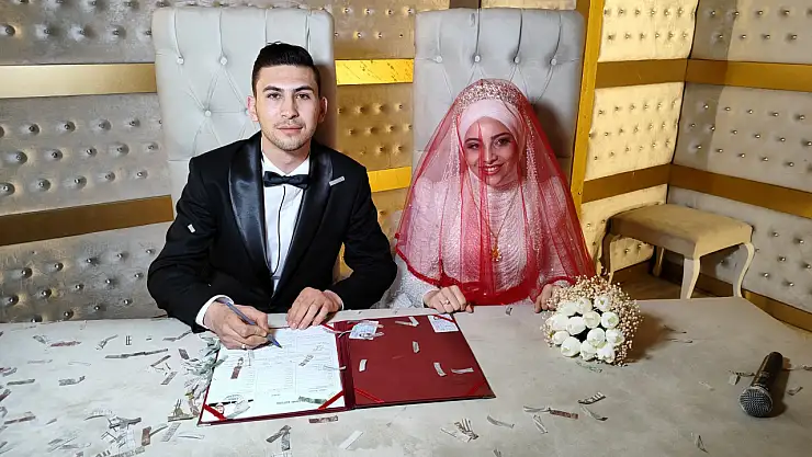 Eda-Emre Taşıtlı'nın mutlu günü!