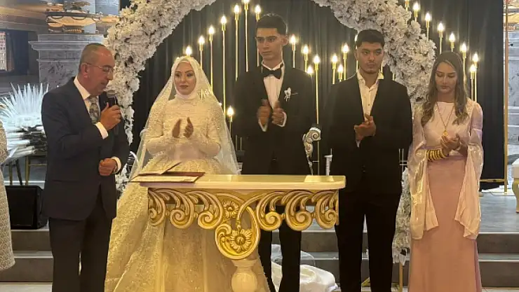 Efsane başkan Osman Arı'nın mutlu günü: Kızı Gizem evlendi!