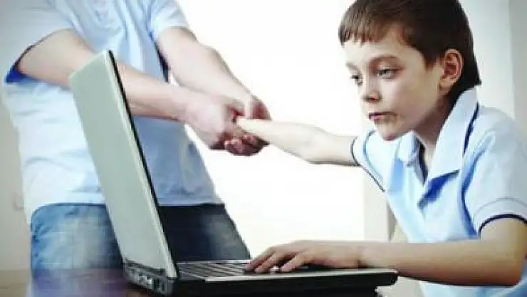 Ekran Bağımlılığının Zararları: Çağımızın Gizli Tehlikesi