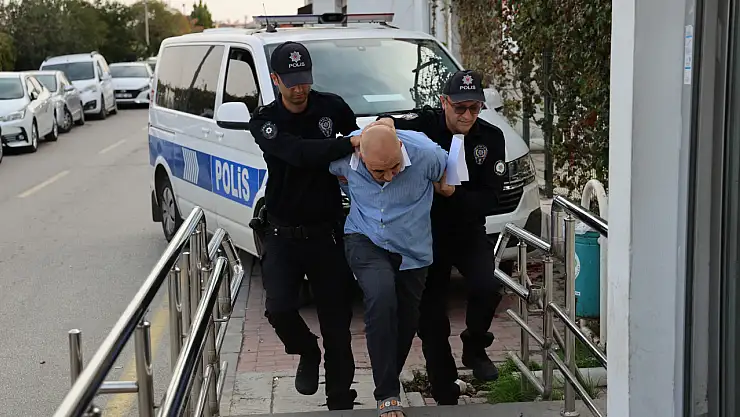 El bombası atılan kafeye bu sefer de silahlı saldırı: Savunması pes dedirtti!