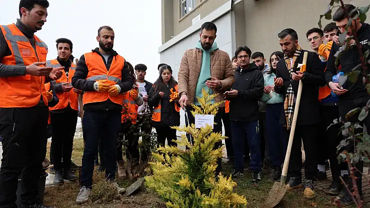 Elazığ'da fidanlar şehitler anısına dikildi