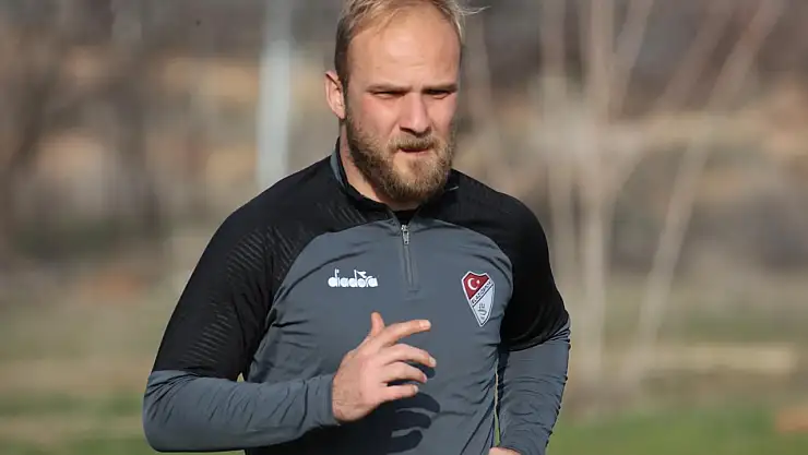 Elazığspor'un kalecisi korkuttu!