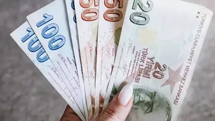 Emeklilerin bayram ikramiyelerinin ödeneceği tarih belli oldu!