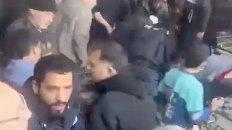 Emevi Camisi'nde izdiham: 3 kişi hayatını kaybetti!