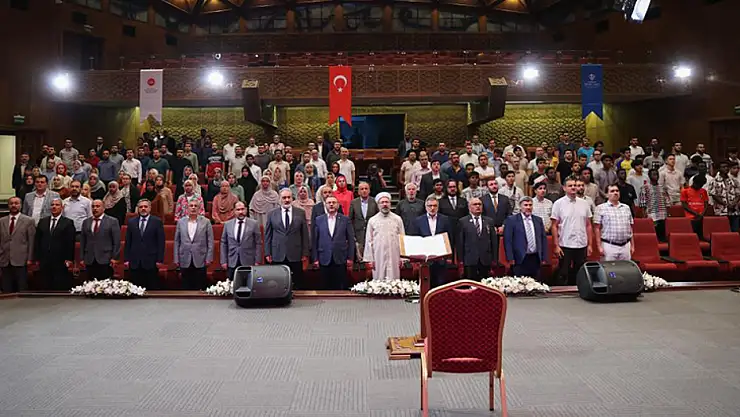 Erbaş: Birlik ve beraberliğimizi zedeleyen anlayışlar asla İslami olamaz