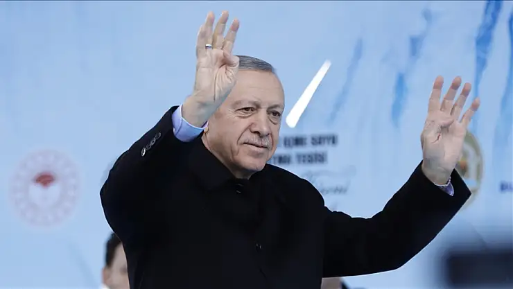 Erdoğan: Aday çıkaramadılar, adaylığımıza çamur atmaya başladılar