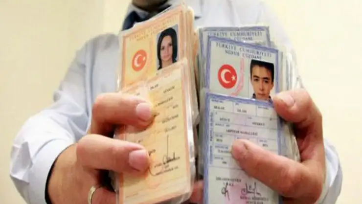 Eski kimlikli vatandaşlar oy kullanabilecek mi?