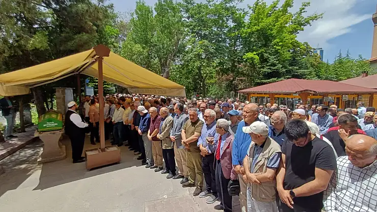 Esmahan Güçlü hayatını kaybetti! Güçlü ailesinin acı günü!