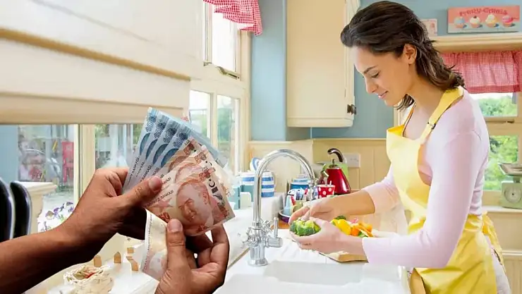 Ev hanımları emekli oluyor! Milyonlarca anneye maaş geliyor! Gözler Meclis'te