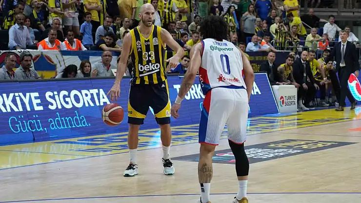 Fenerbahçe Beko o isim ile yollarını ayırdı