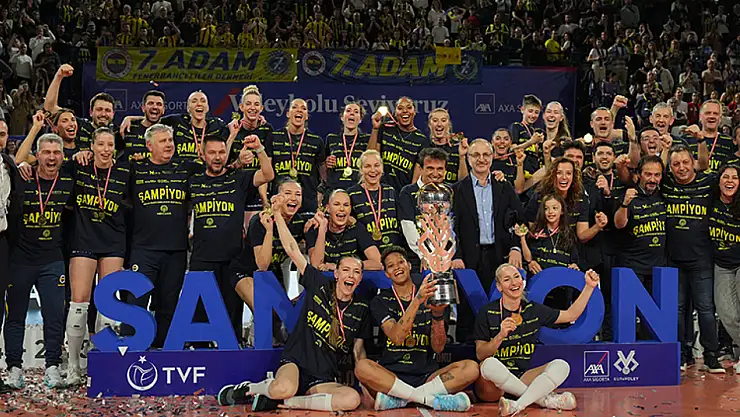 Fenerbahçe Medicana Kupa Voley'de zirvede!