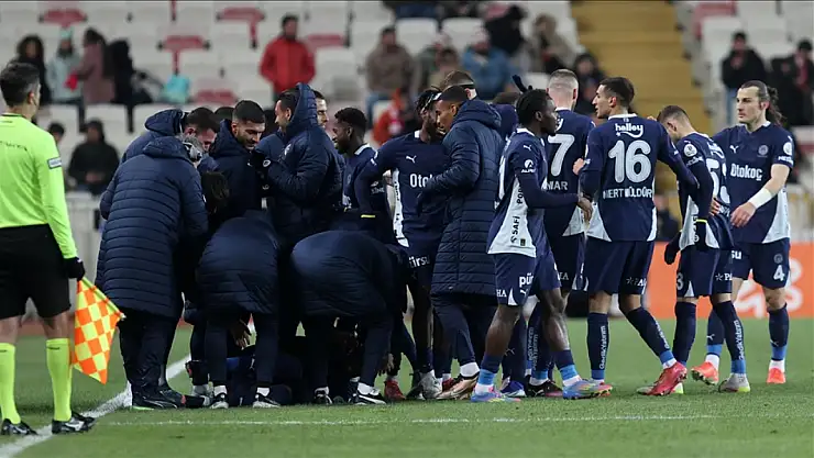 Fenerbahçe Sivas deplasmanından 3 puanla döndü