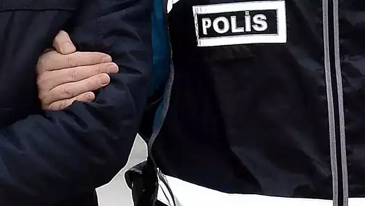 FETÖ'ye yönelik operasyonda 2 polis tutuklandı