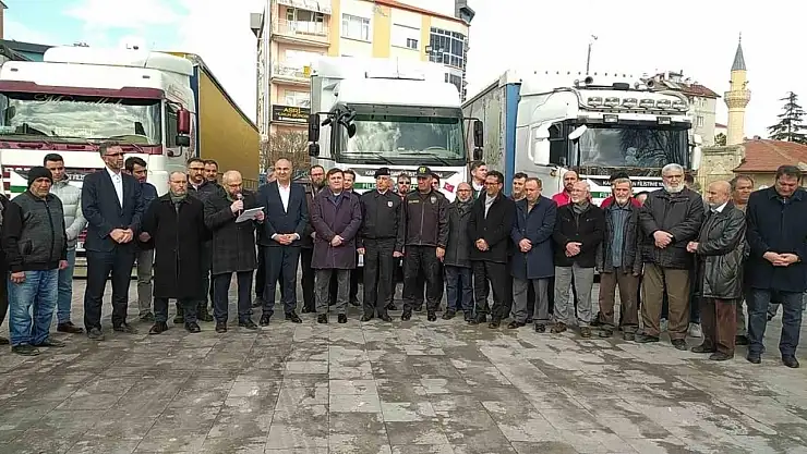 Filistin'e 4 yardım tırı uğurlandı