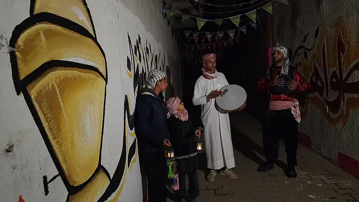 Filistinliler ilk sahuruna kalktı