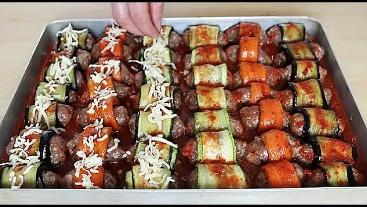 Fırında köfteli kabak kebabı nasıl yapılır? İşte adım adım tarifi...