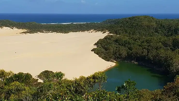 Fraser Adası: Dünyanın En Büyük Kum Adasının Eşsiz Güzellikleri