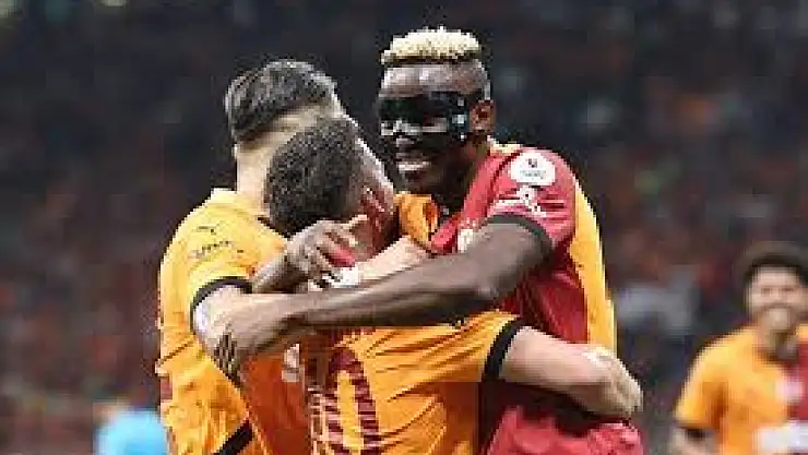 Galatasaray derbide öne geçti!