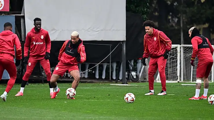 Galatasaray'ın AZ Alkmaar maçının kadrosu netleşti: Eksiklikler dikkat çekiyor!