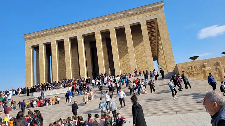 Gazi Mustafa Kemal Atatürk kabri başında anıldı: Cumhurbaşkanı Erdoğan Anıtkabir Özel Defteri'ne ne yazdı?