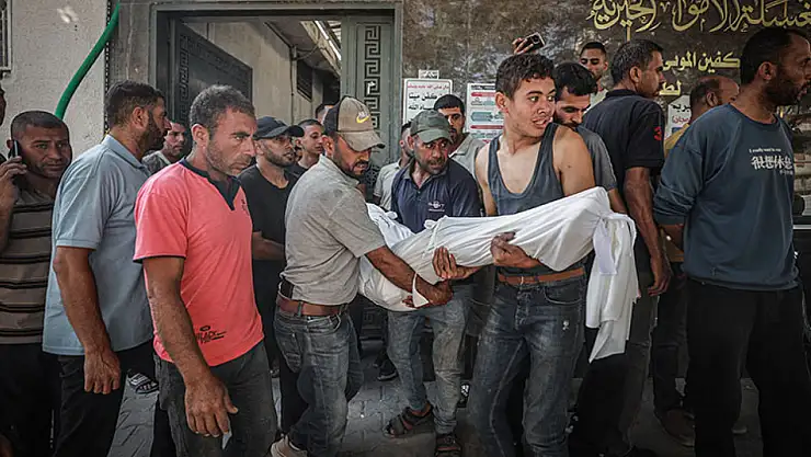 Gazze'de çadırlara ve ev yerleşimlerine saldırı: 26 Filistinli hayatını kaybetti