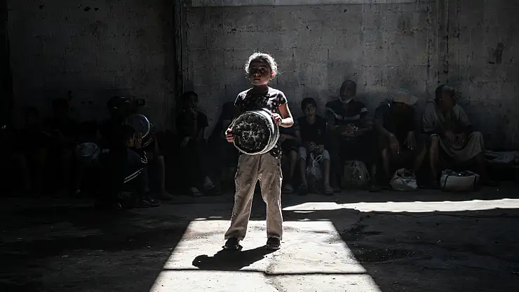 Gazze'de Filistinlilere yemek dağıtıldı