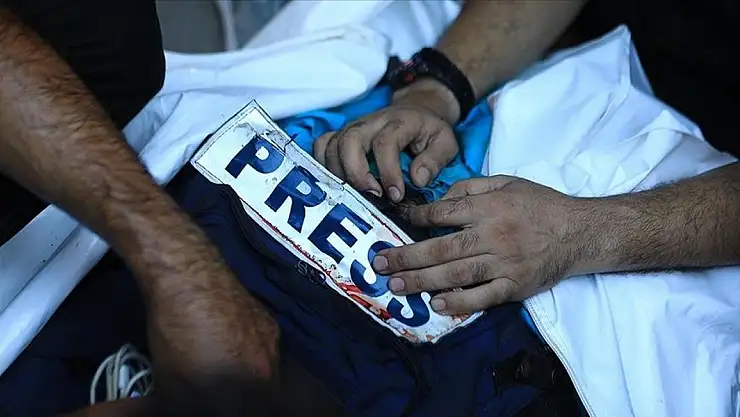 Gazze'de öldürülen gazeteci sayısı 244'e yükseldi