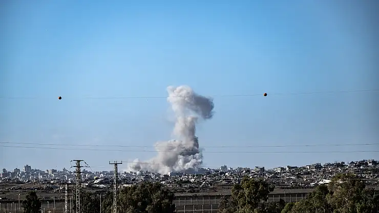 Gazze Şeridi'nde saldırılar devam ediyor