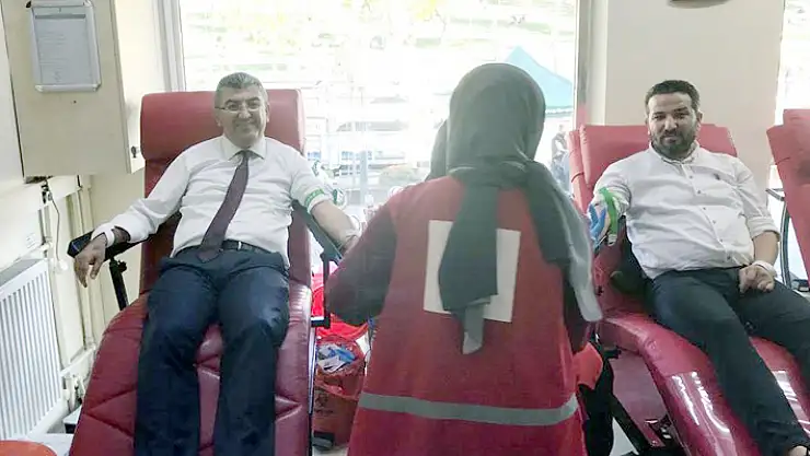 Gelecek Partisi'nden Kızılay'a Kan Bağışı