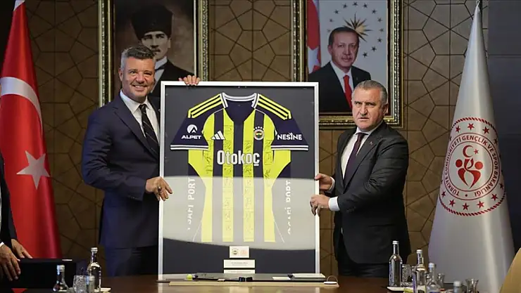 Gençlik ve Spor Bakanı Osman Aşkın Bak'tan Fenerbahçe Yönetimine tebrik ziyareti