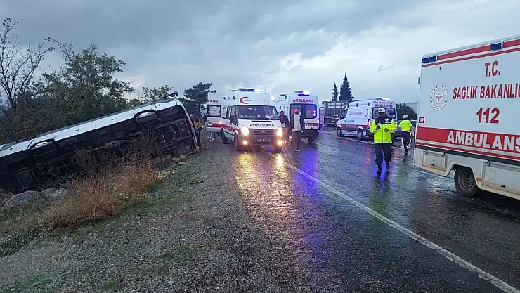 Geziye çıkan kafile kabus yaşadı: Yaşanan kazada 2 ölü çok sayıda yaralı var!