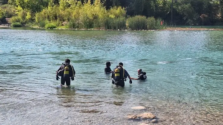 Gölde kaybolan genci arama çalışması başlatıldı