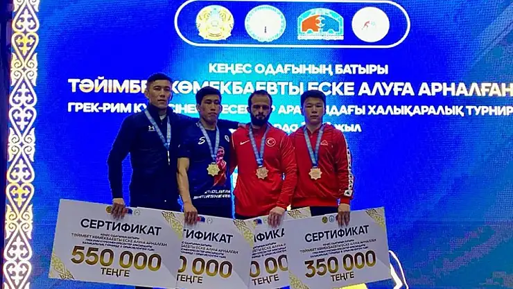 Grekoromen güreşçiler Kazakistan'dan 5 madalya ile döndü