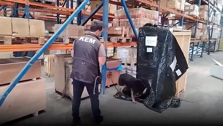 Gümrüklerde kaçakçılığa geçit yok!