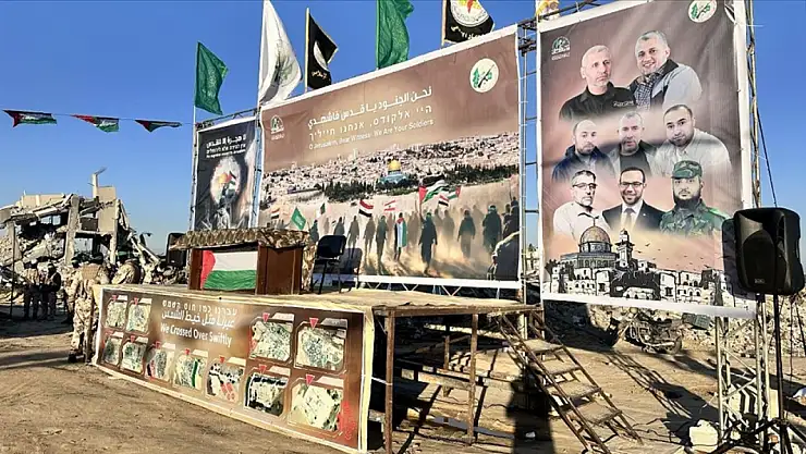 Hamas ile İsrail arasındaki esir takasının altıncı turunda Filistinli esirler serbest kaldı