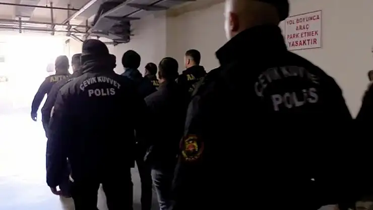 Hapis cezasıyla aranan 220 kişi yakalandı