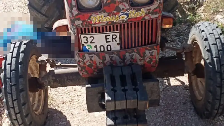 Hareket halindeki traktörden düşüp hayatını kaybetti